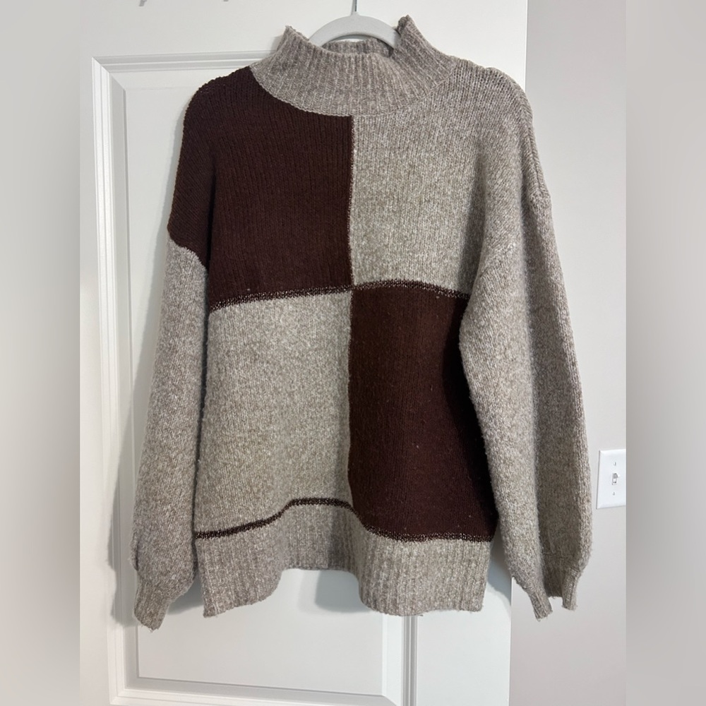 medium brown color block Lush sweater